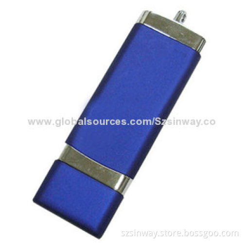 Metal USB Flash Drive with 2-32GB Memory Capacity